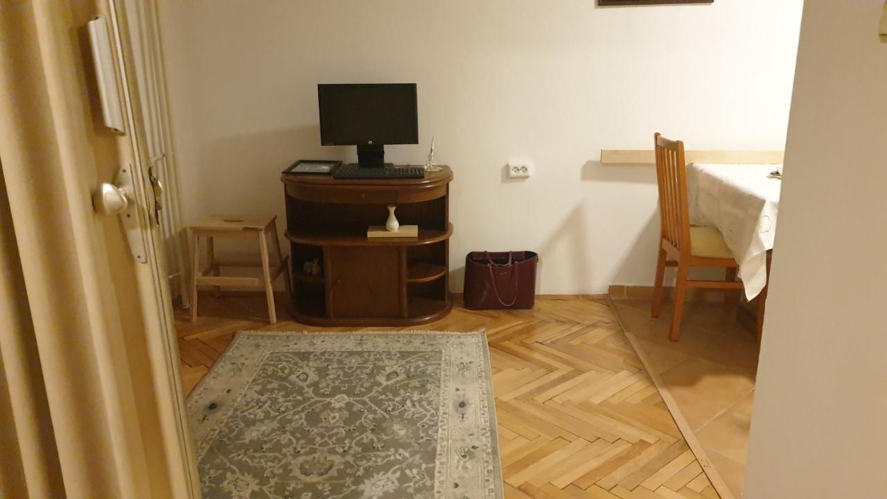 Apartment Oriku - Prishtine Экстерьер фото